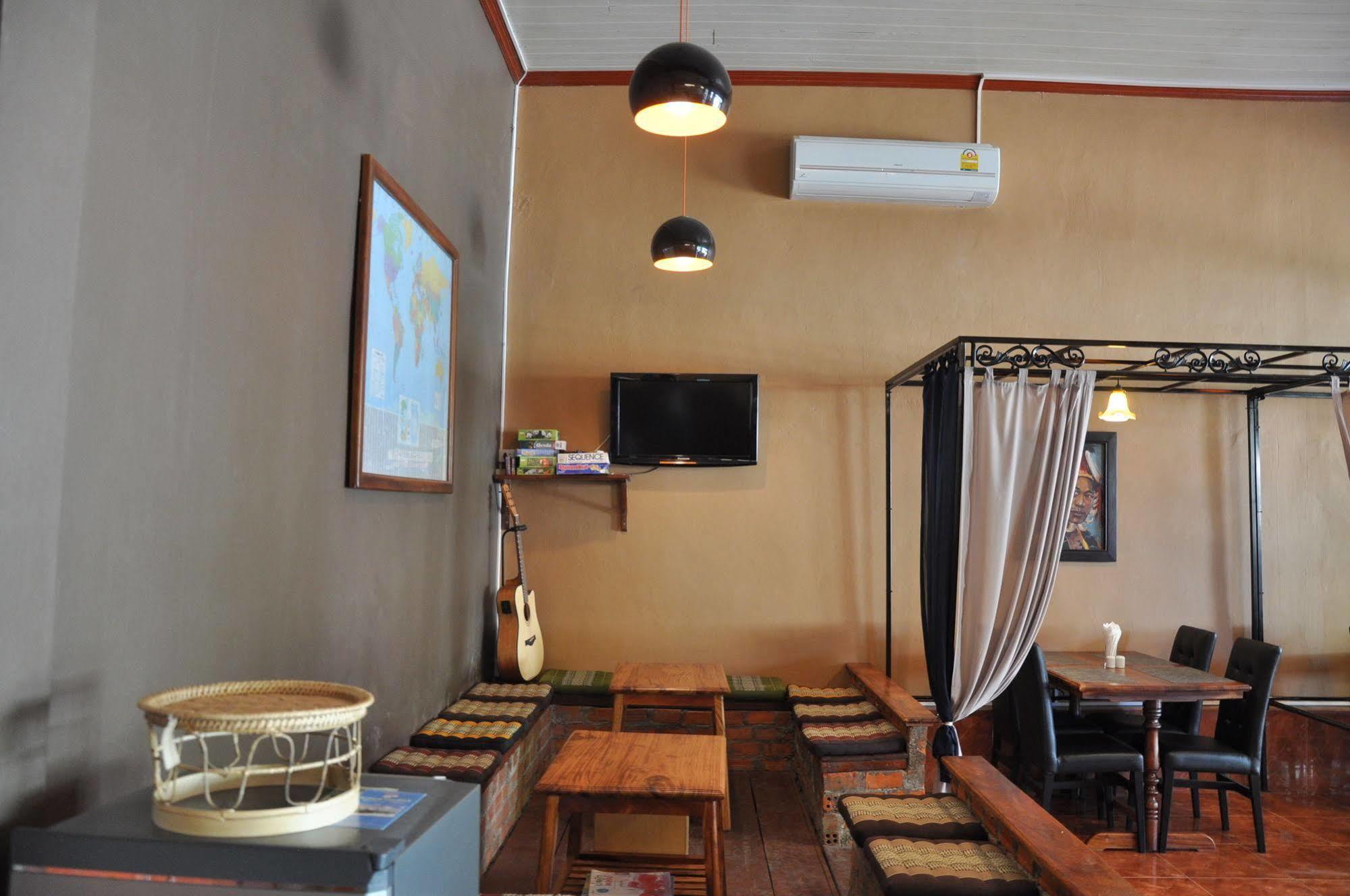 Pilgrim'S Kitchen & Inn Savannakhet Eksteriør bilde