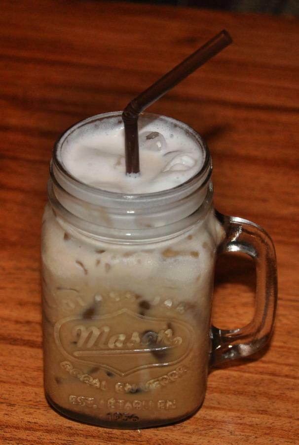 Pilgrim'S Kitchen & Inn Savannakhet Eksteriør bilde